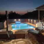Nyaraló Parisi Naxos Deluxe *