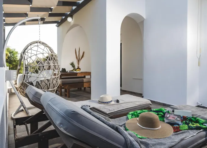 Parisi Naxos Deluxe بيت للعطل