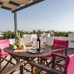 Parisi Naxos Deluxe Semesterbostad *