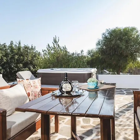 Parisi Naxos Deluxe Tatil Evi