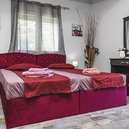 Tatil Evi Parisi Naxos Deluxe *