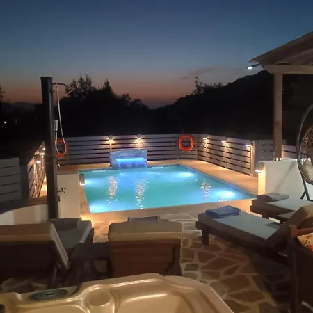 בית נופש Parisi Naxos Deluxe Free Car *