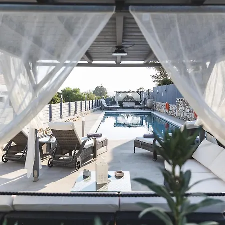 Parisi Naxos Deluxe Tatil Evi Agkidia